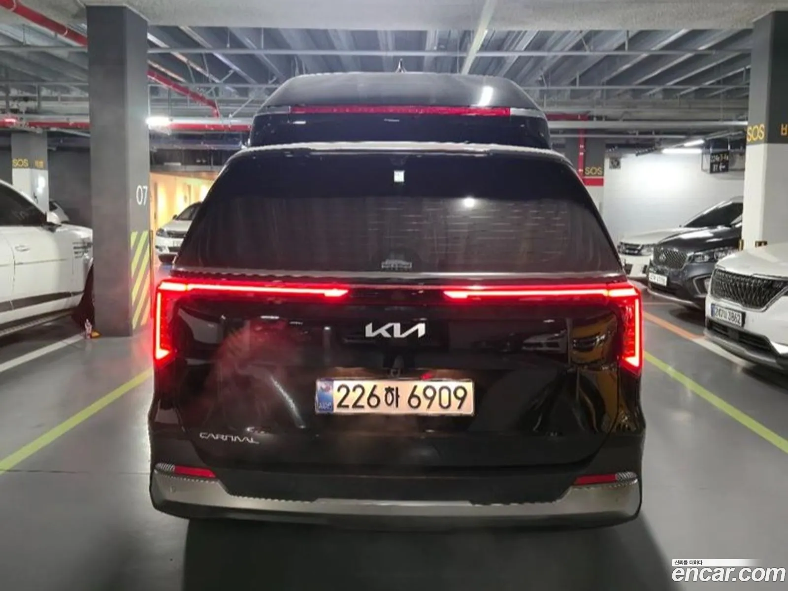Kia Carnival 2025 — 18