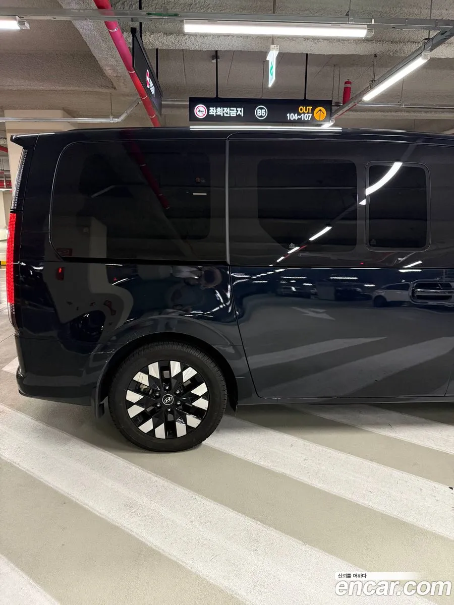 Hyundai Staria 2024 — 7