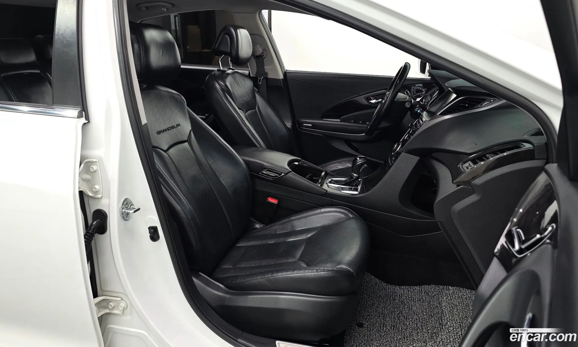 Hyundai Grandeur HG 2015 — 3