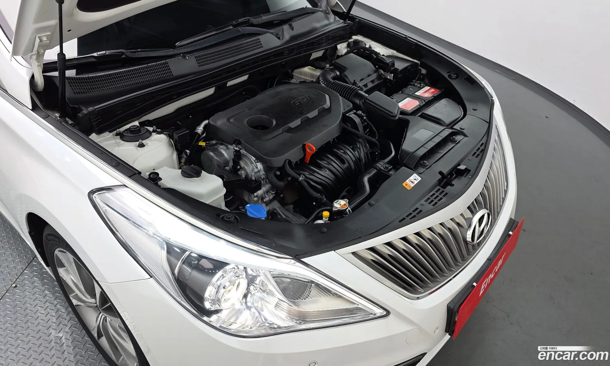 Hyundai Grandeur HG 2015 — 4