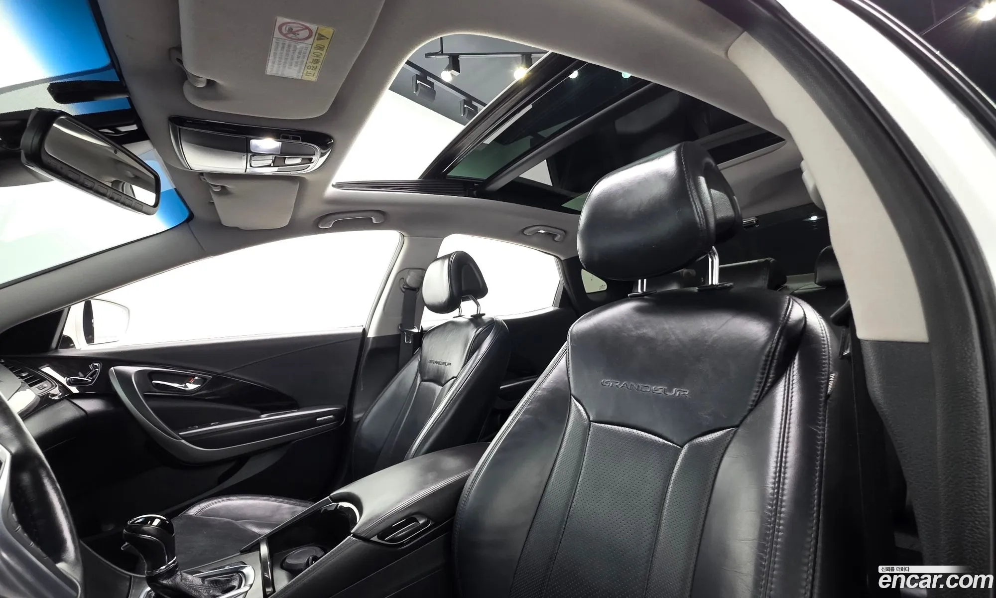 Hyundai Grandeur HG 2015 — 11