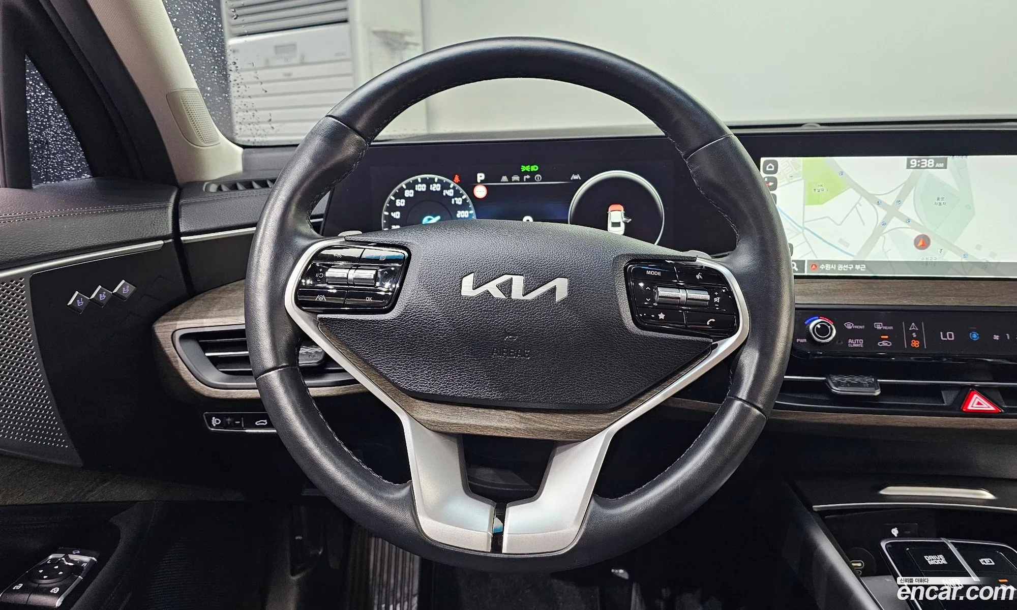 Kia K8 2023 KNAM241FBRA060983 — 10