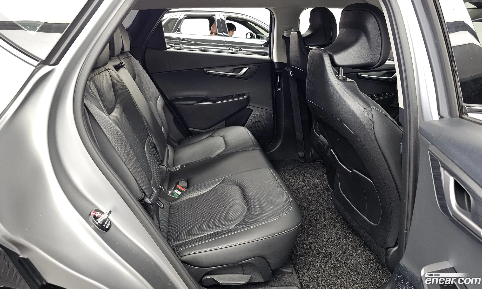 Kia EV6 2023 KNAC381AFPA133694 — 3