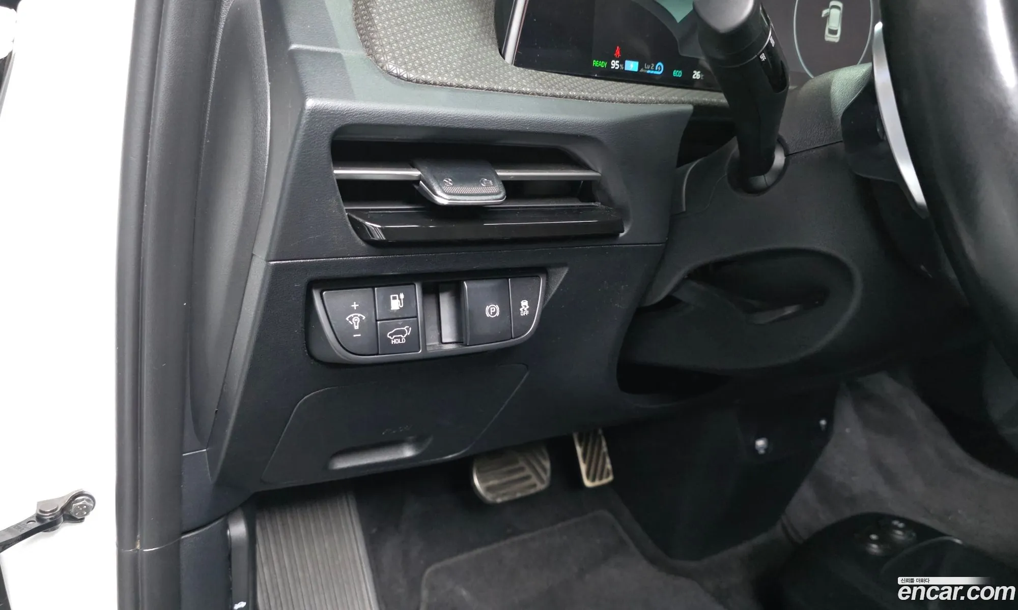 Kia EV6 2021 KNAC381AFNA010477 — 12
