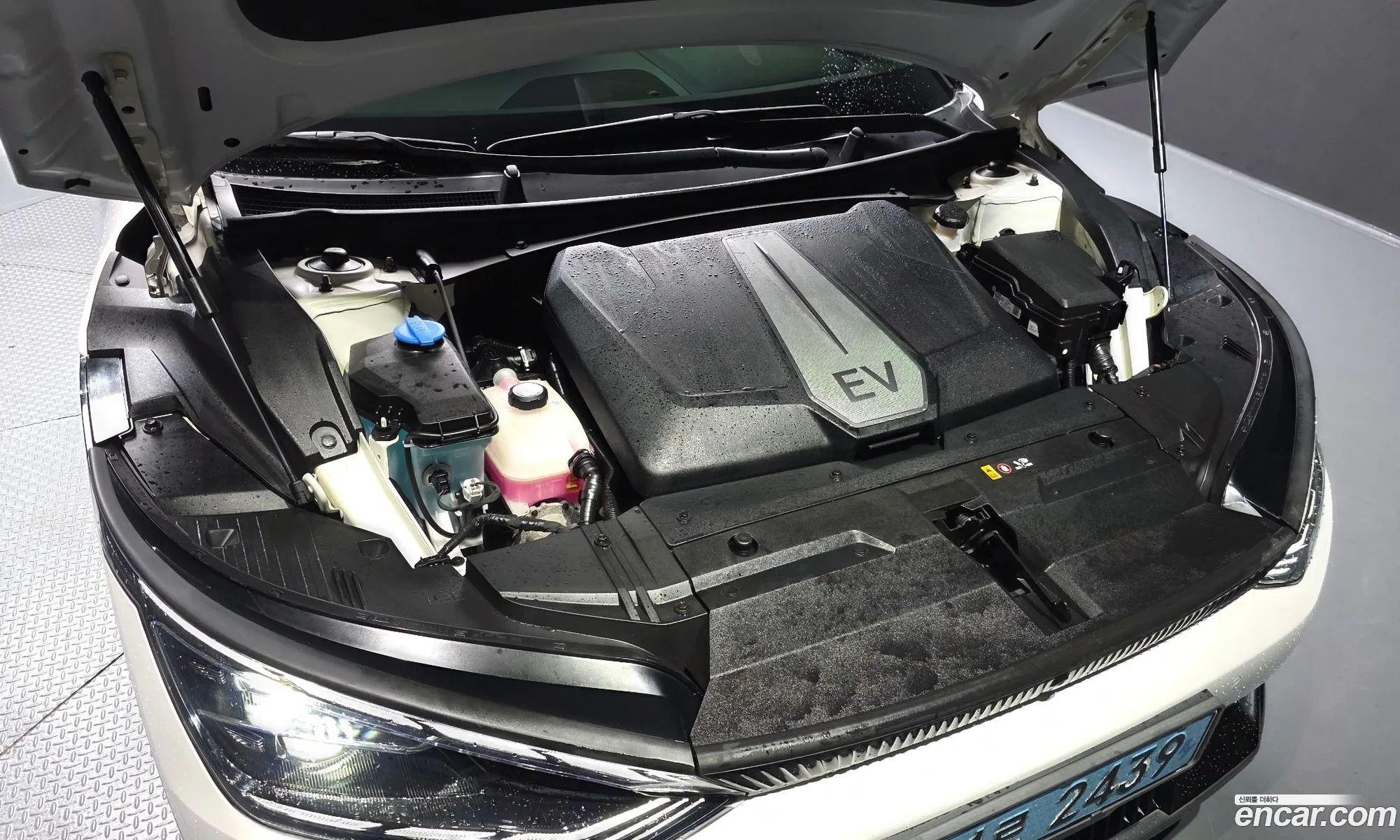 Kia EV6 2021 KNAC381AFNA010477 — 15