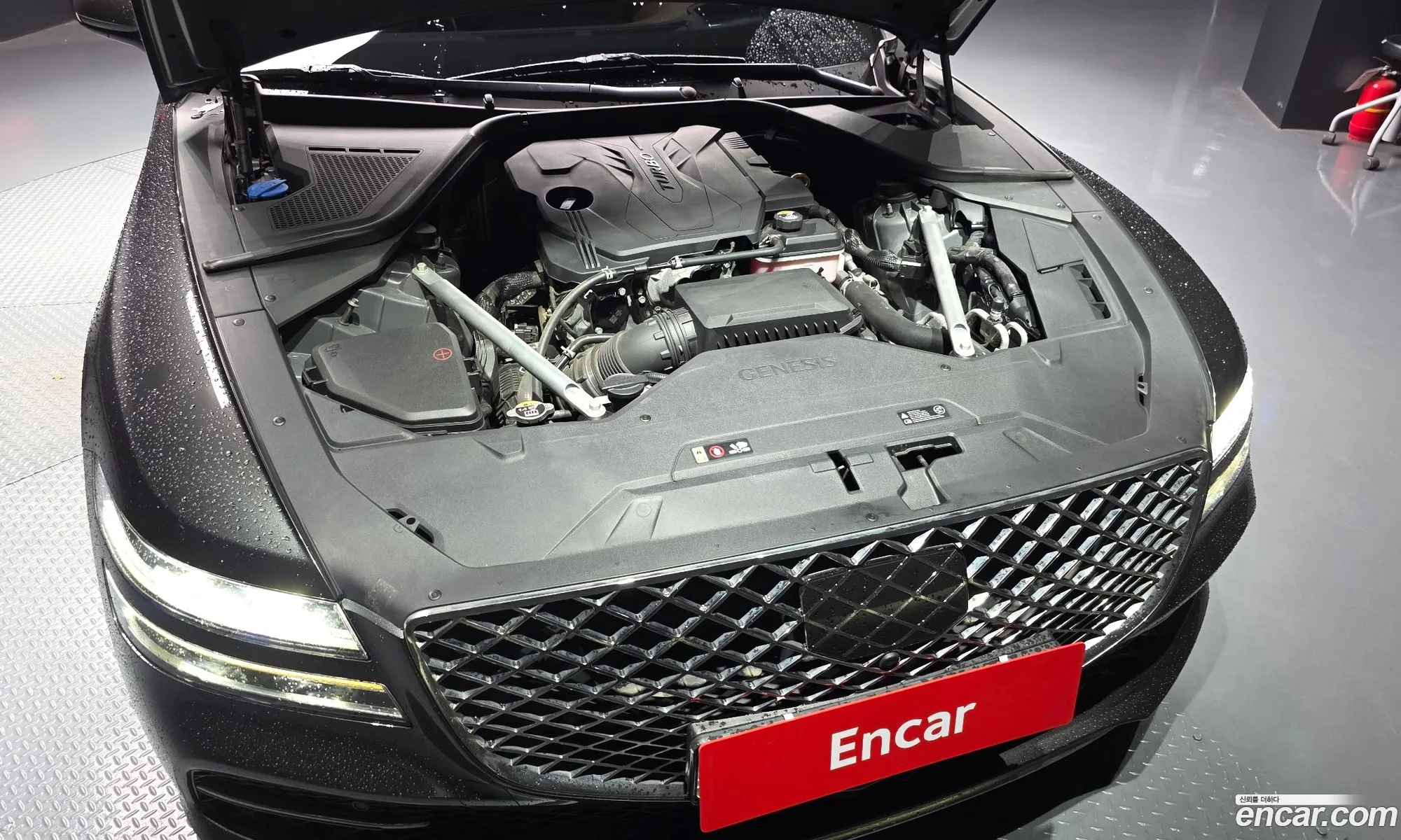 Genesis G80 2022 KMTGB41CBNU128008 — 5