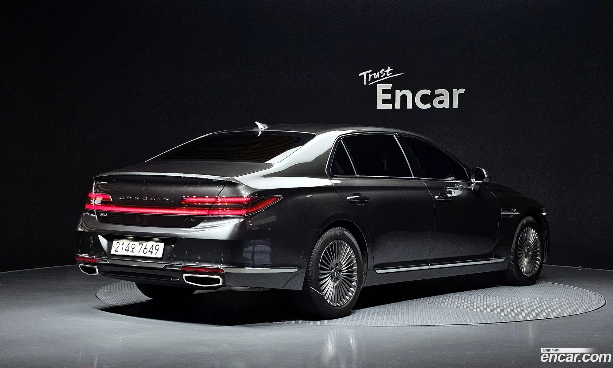Genesis G90 2021 KMHG141DDMU095662 — 12