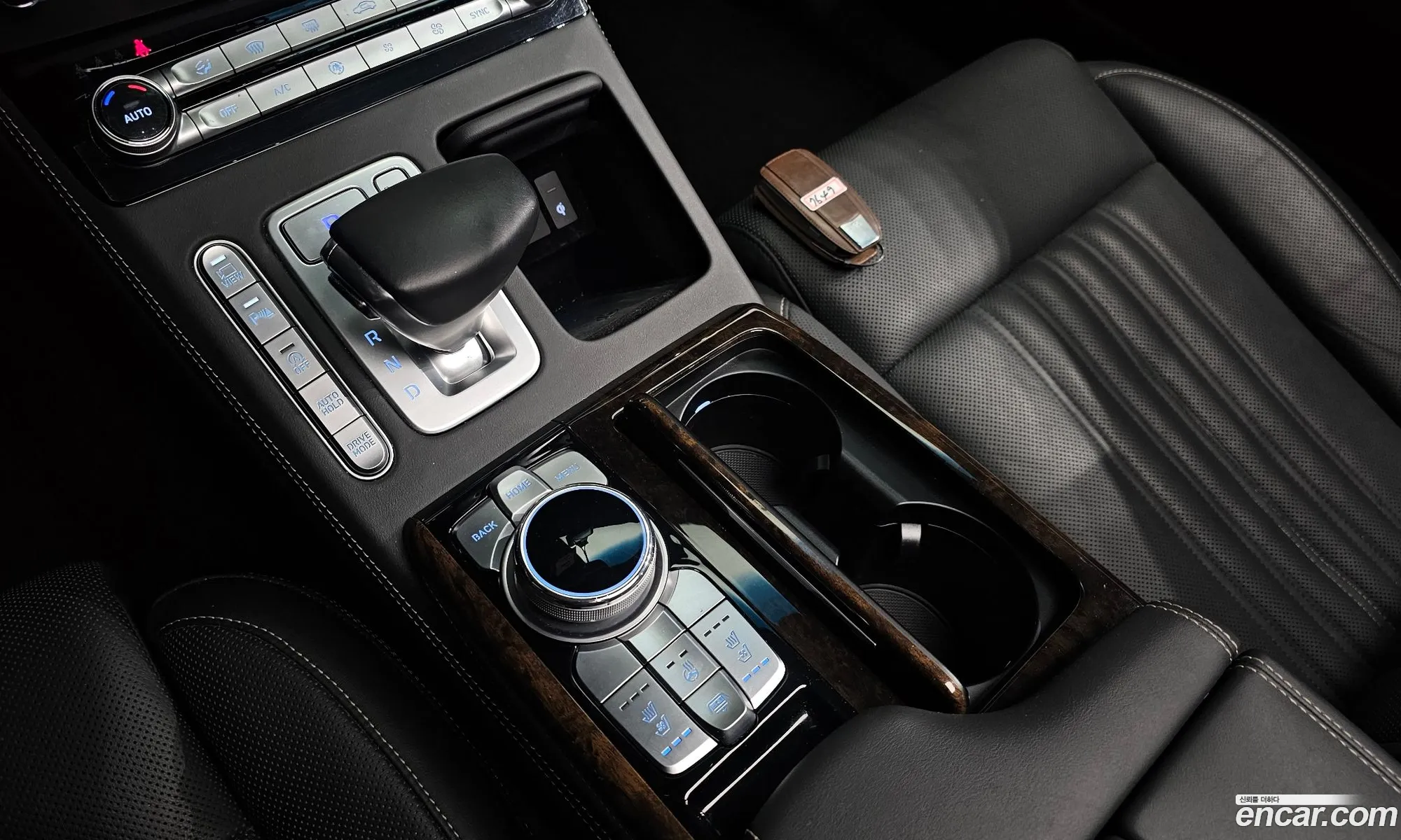 Genesis G90 2021 KMHG141DDMU095662 — 16