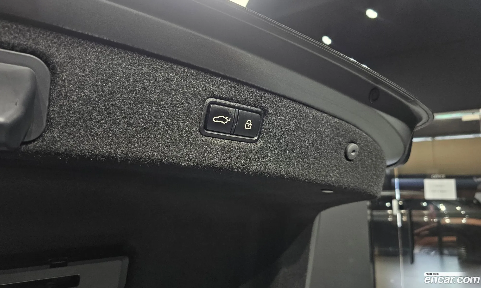 Genesis G90 2021 KMHG141DDMU095662 — 10