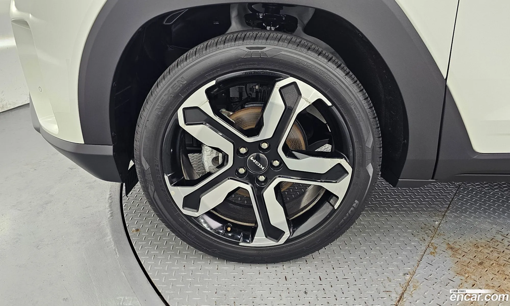 KG Mobility (SsangYong) Torres