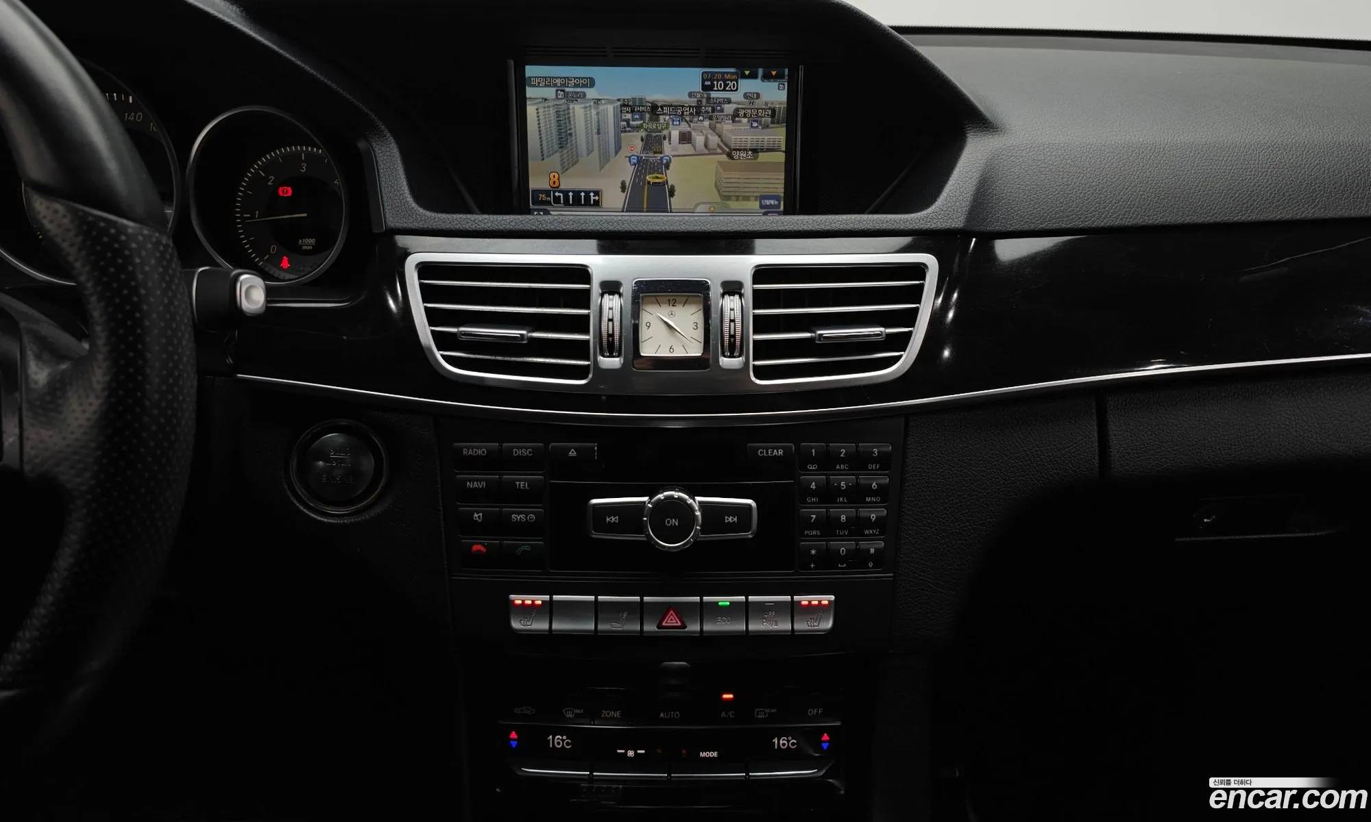 Mercedes-Benz E-Class W212 2013 WDDHF0CB6EA890588 — 13
