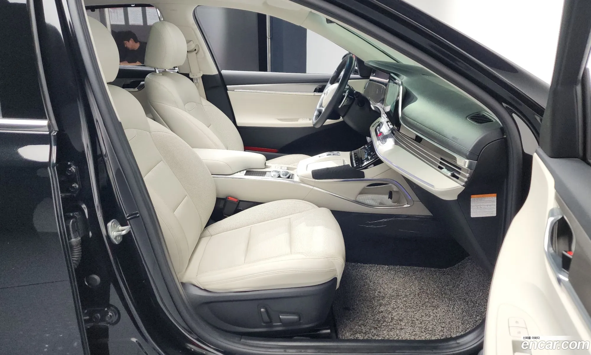 Hyundai Grandeur IG Hybrid