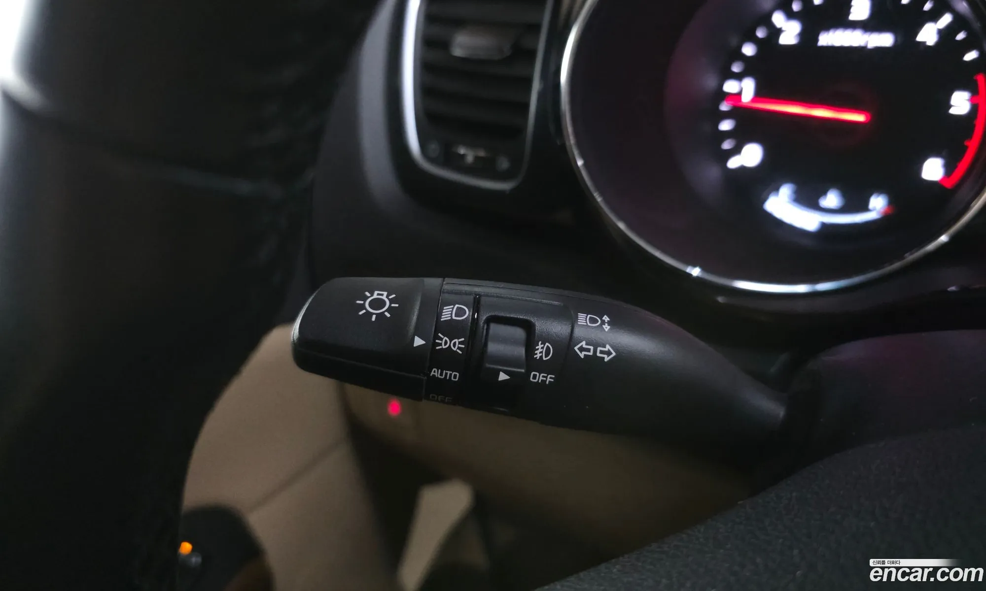 Kia Carnival 2017 KNAME81ABJS354329 — 27