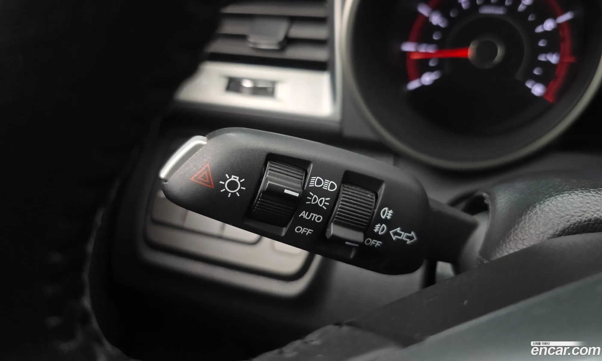 KG Mobility (SsangYong) Tivoli Armour 2018 — 28