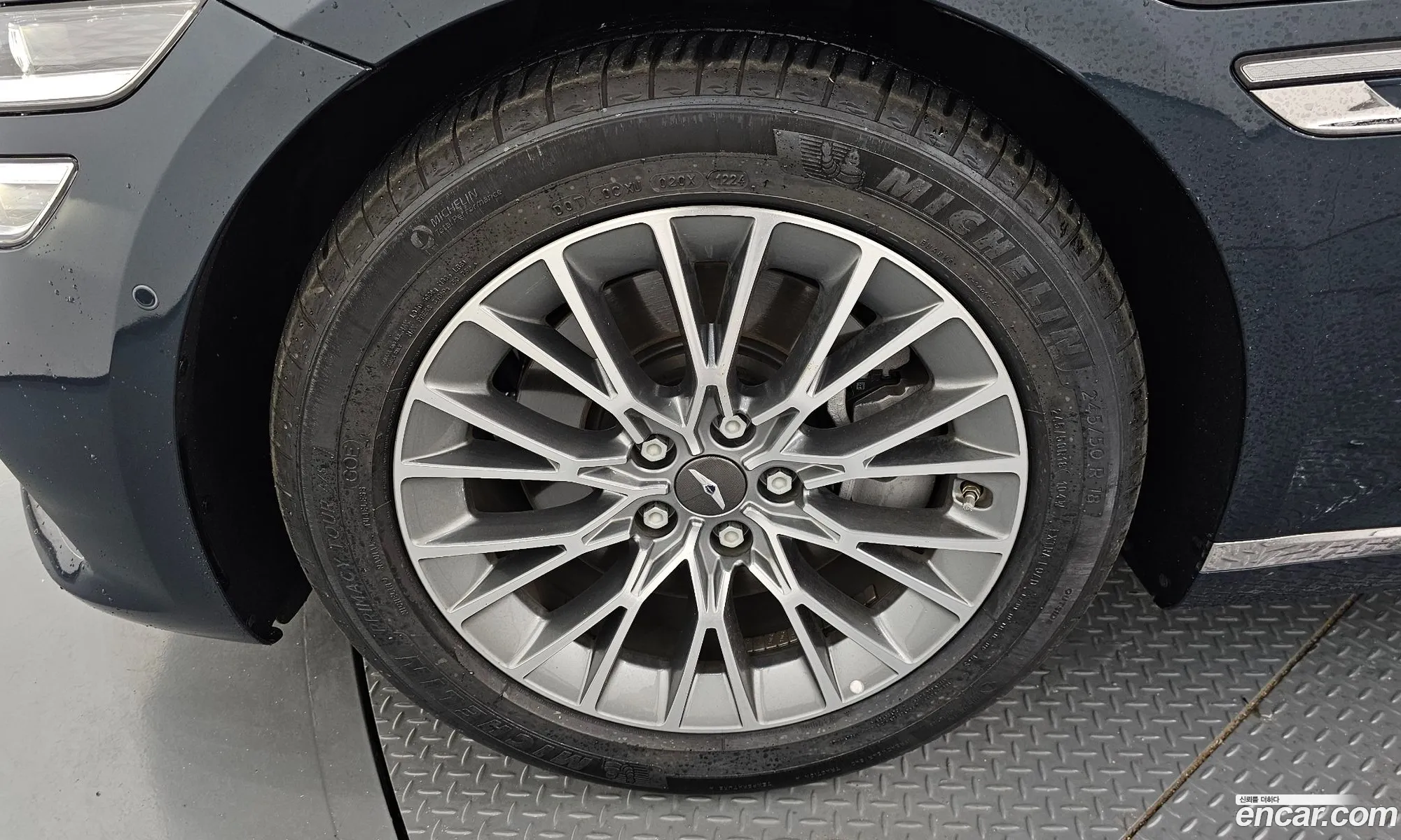 Genesis G80 2023 KMTGB41CDRU200040 — 9