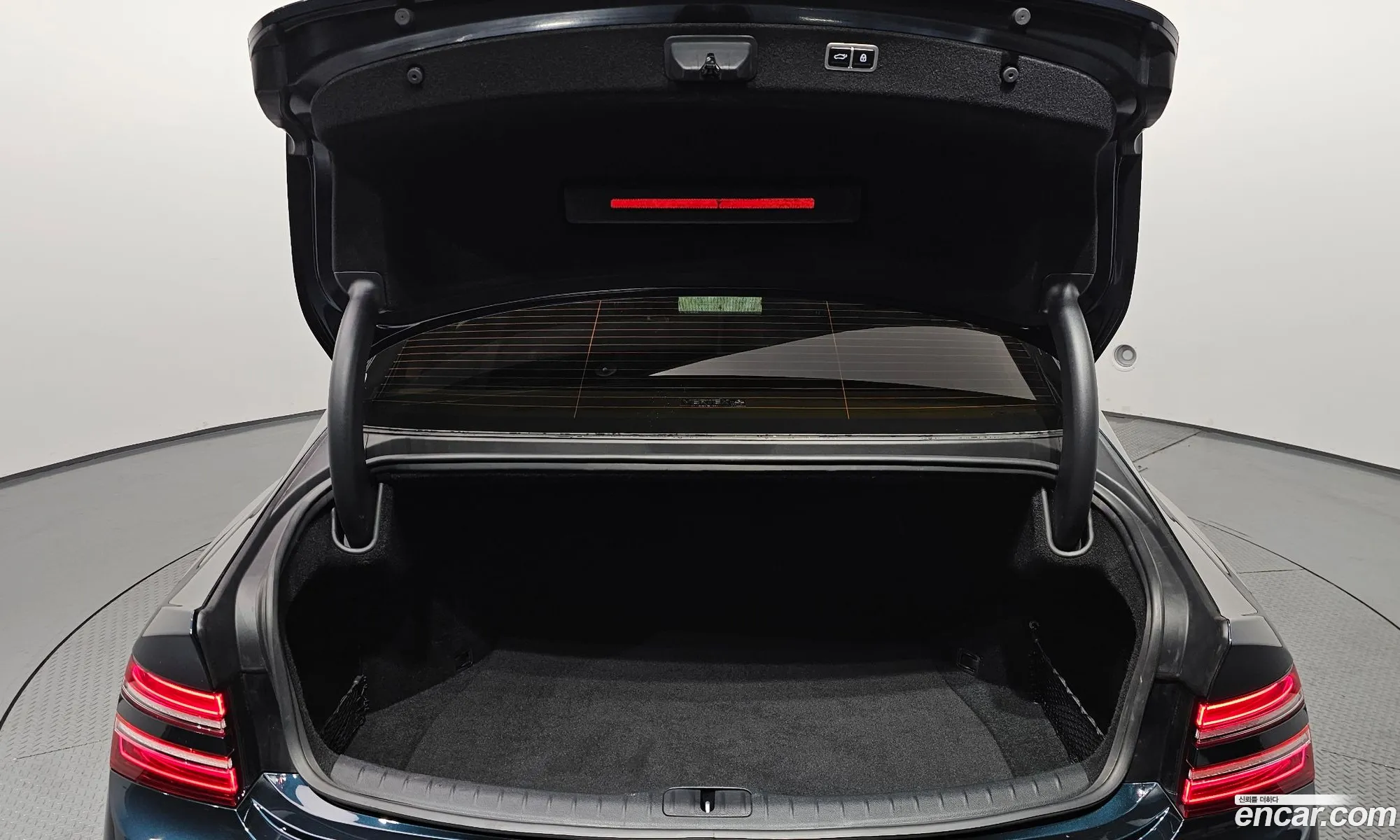 Genesis G80 2023 KMTGB41CDRU200040 — 10