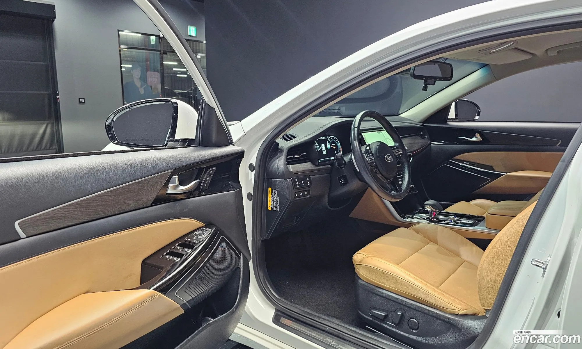Kia K7 Premier 2019 KNALC41BBLA200355 — 20