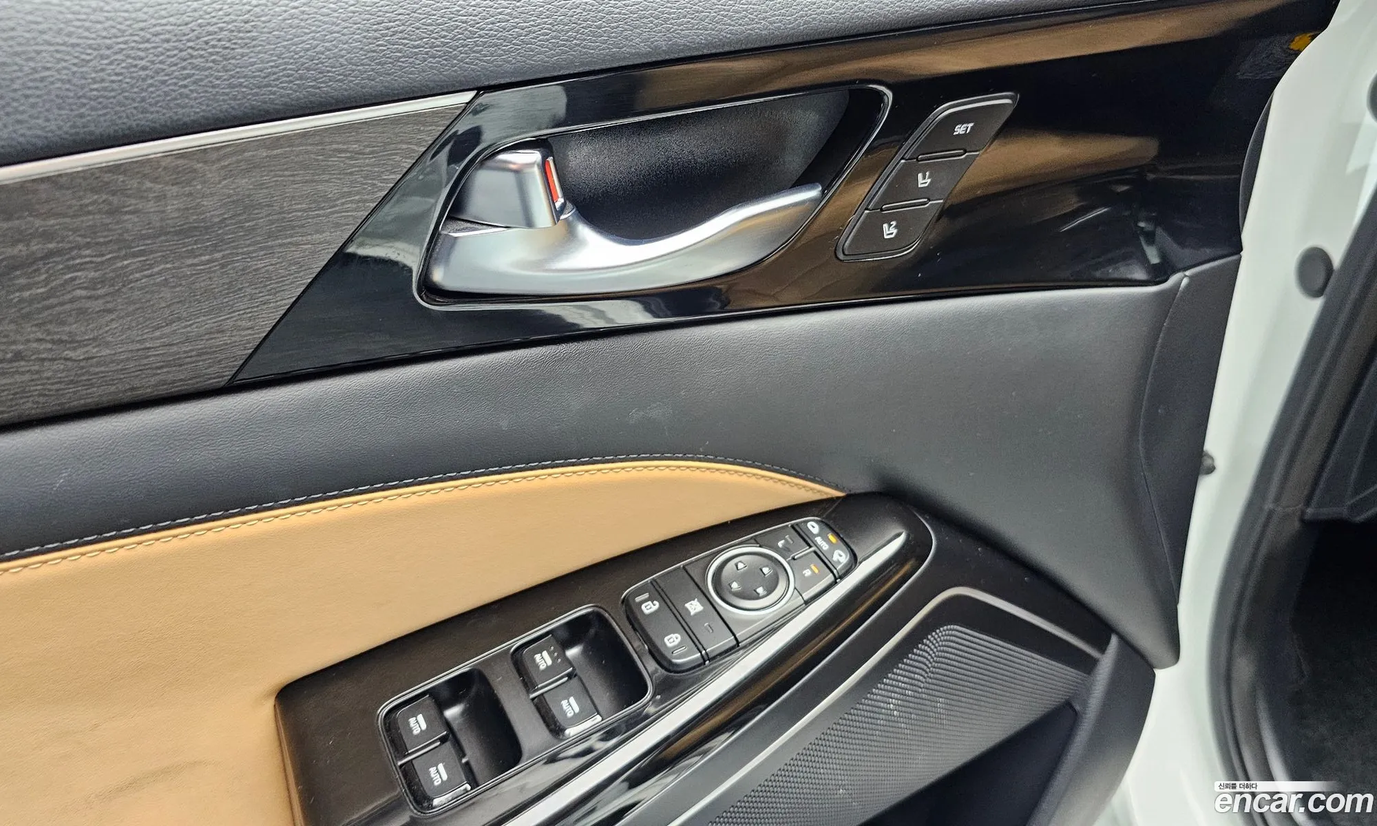 Kia K7 Premier 2019 KNALC41BBLA200355 — 10