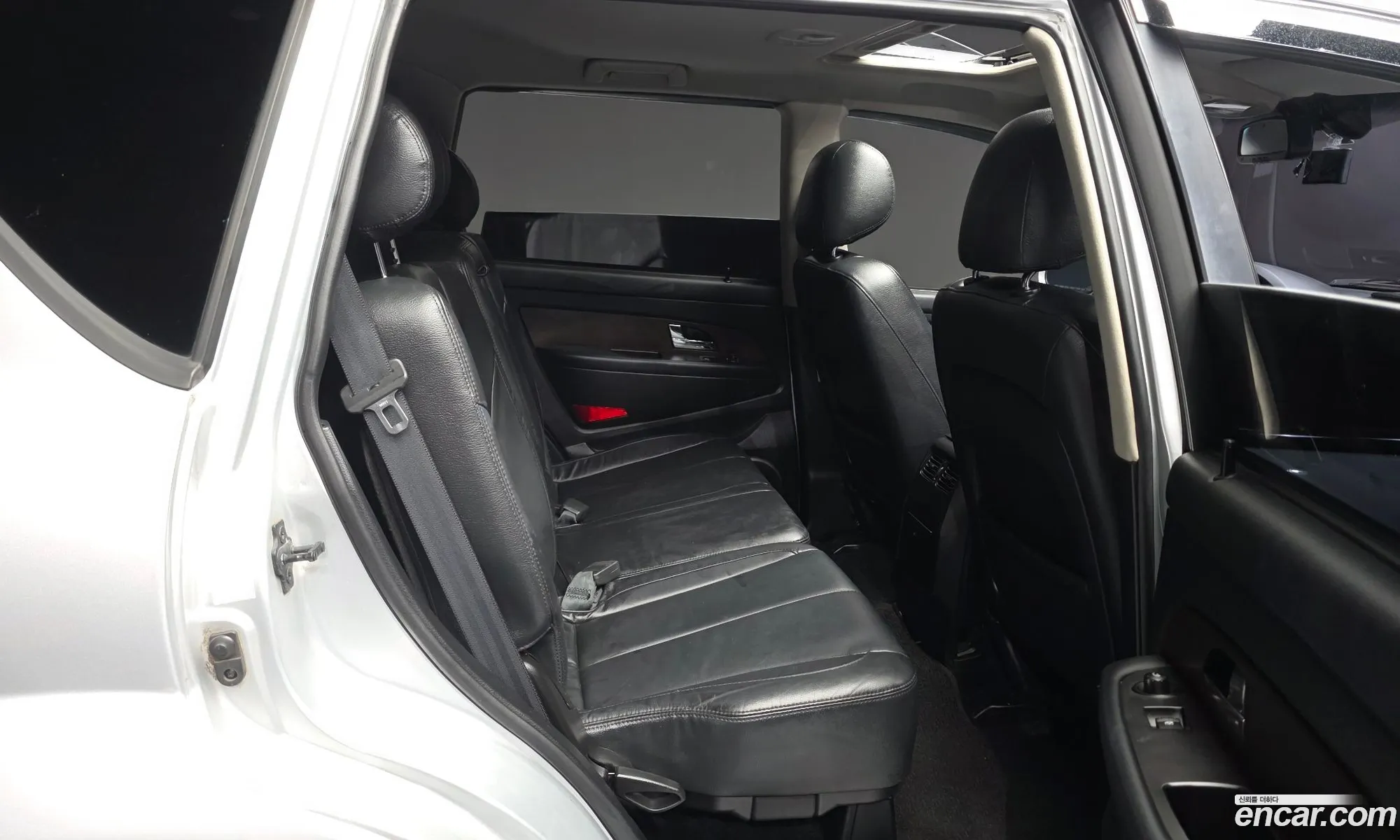 KG Mobility (SsangYong) Rexton W 2013 KPBFA3AN1EP330012 — 4