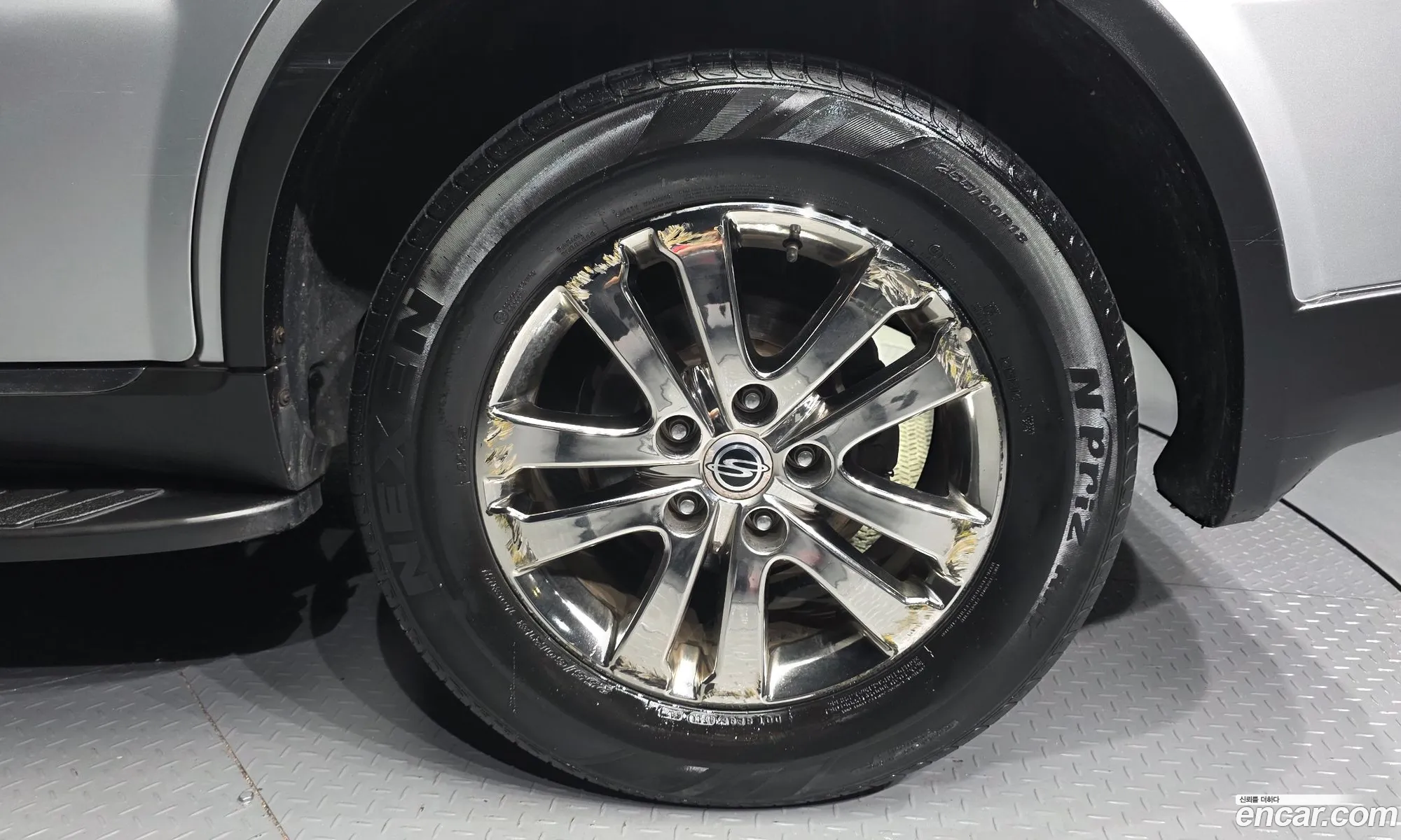 KG Mobility (SsangYong) Rexton W 2013 KPBFA3AN1EP330012 — 24