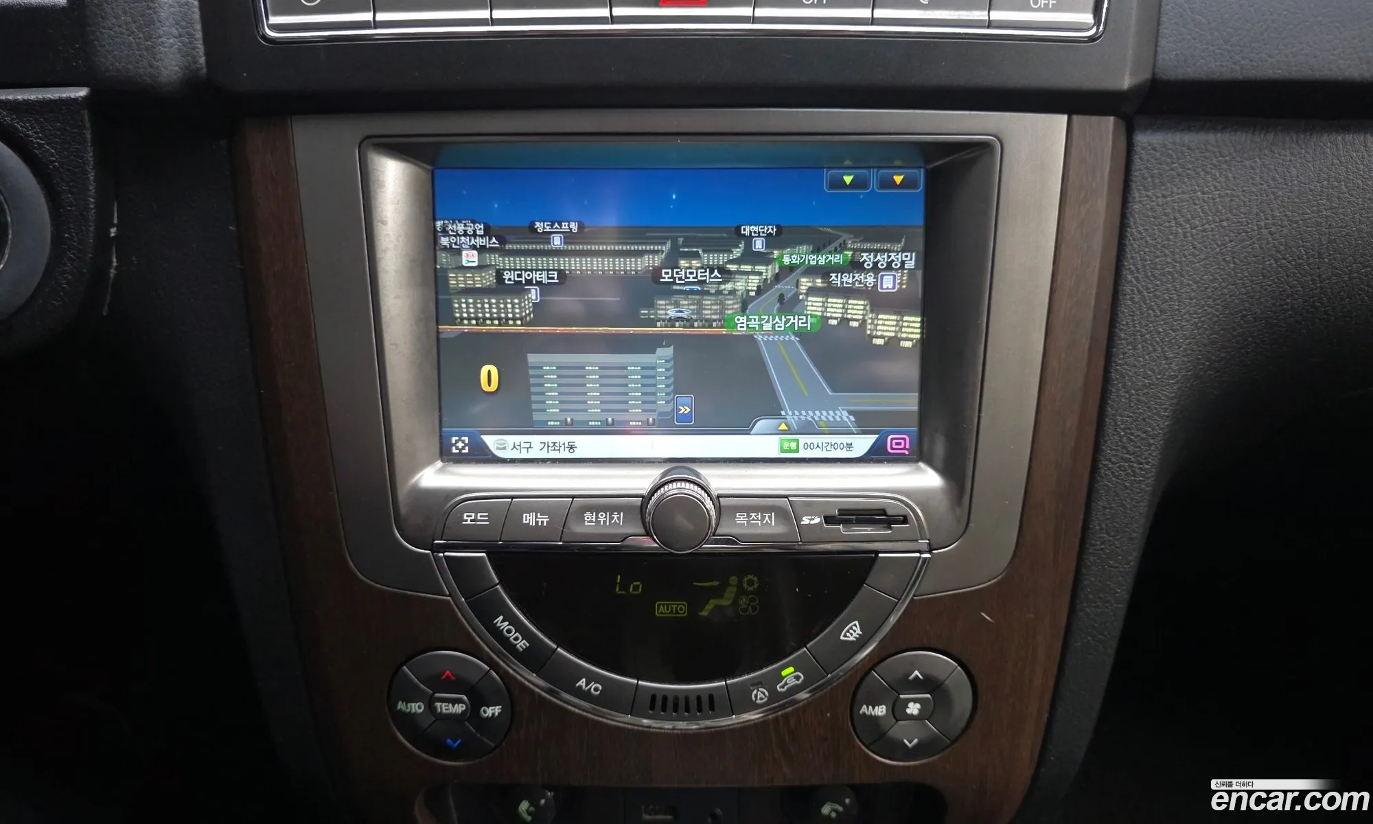 KG Mobility (SsangYong) Rexton W 2013 KPBFA3AN1EP330012 — 28