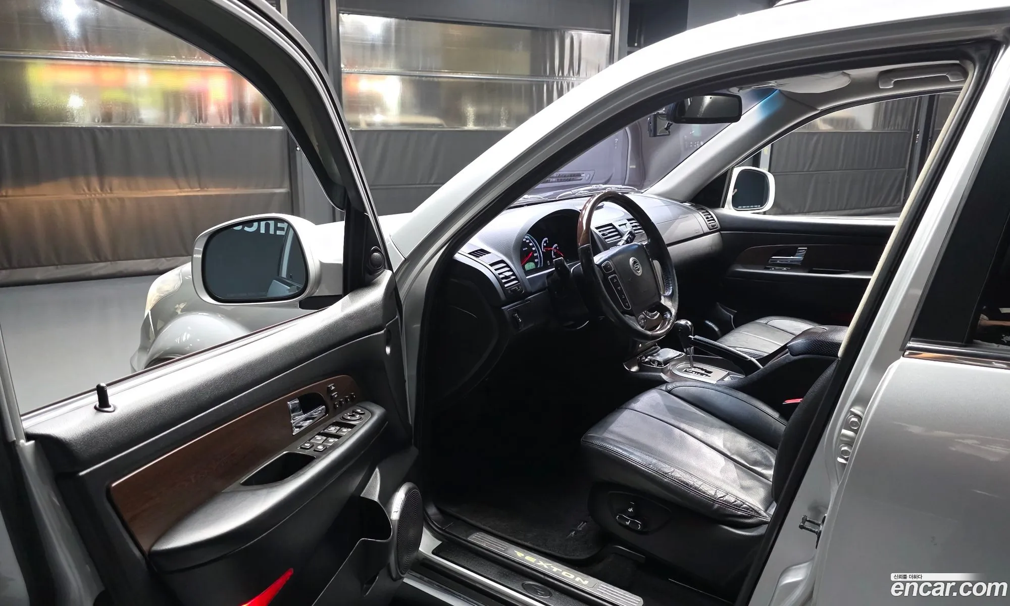 KG Mobility (SsangYong) Rexton W 2013 KPBFA3AN1EP330012 — 16