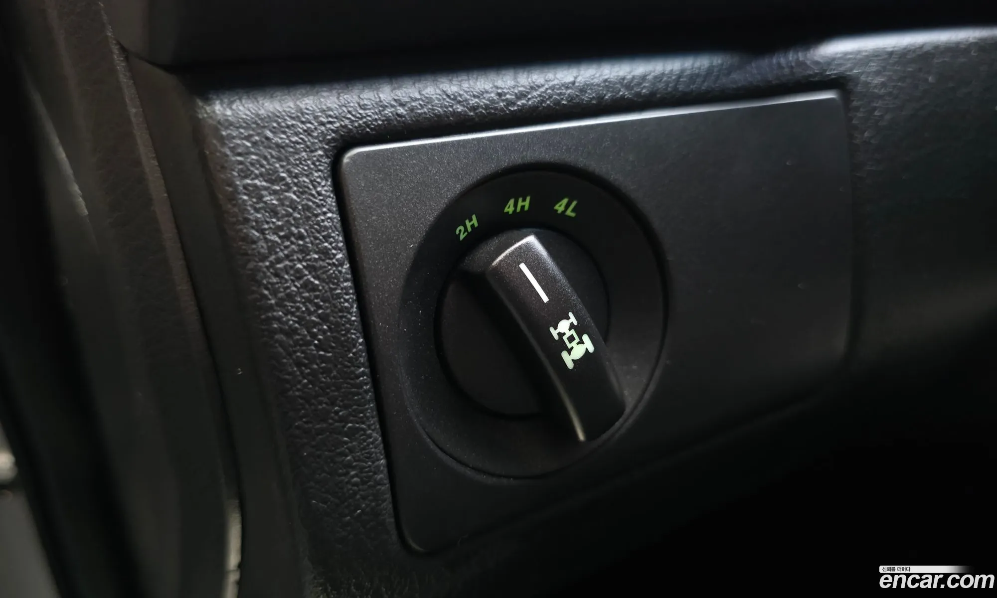 KG Mobility (SsangYong) Rexton W 2013 KPBFA3AN1EP330012 — 12