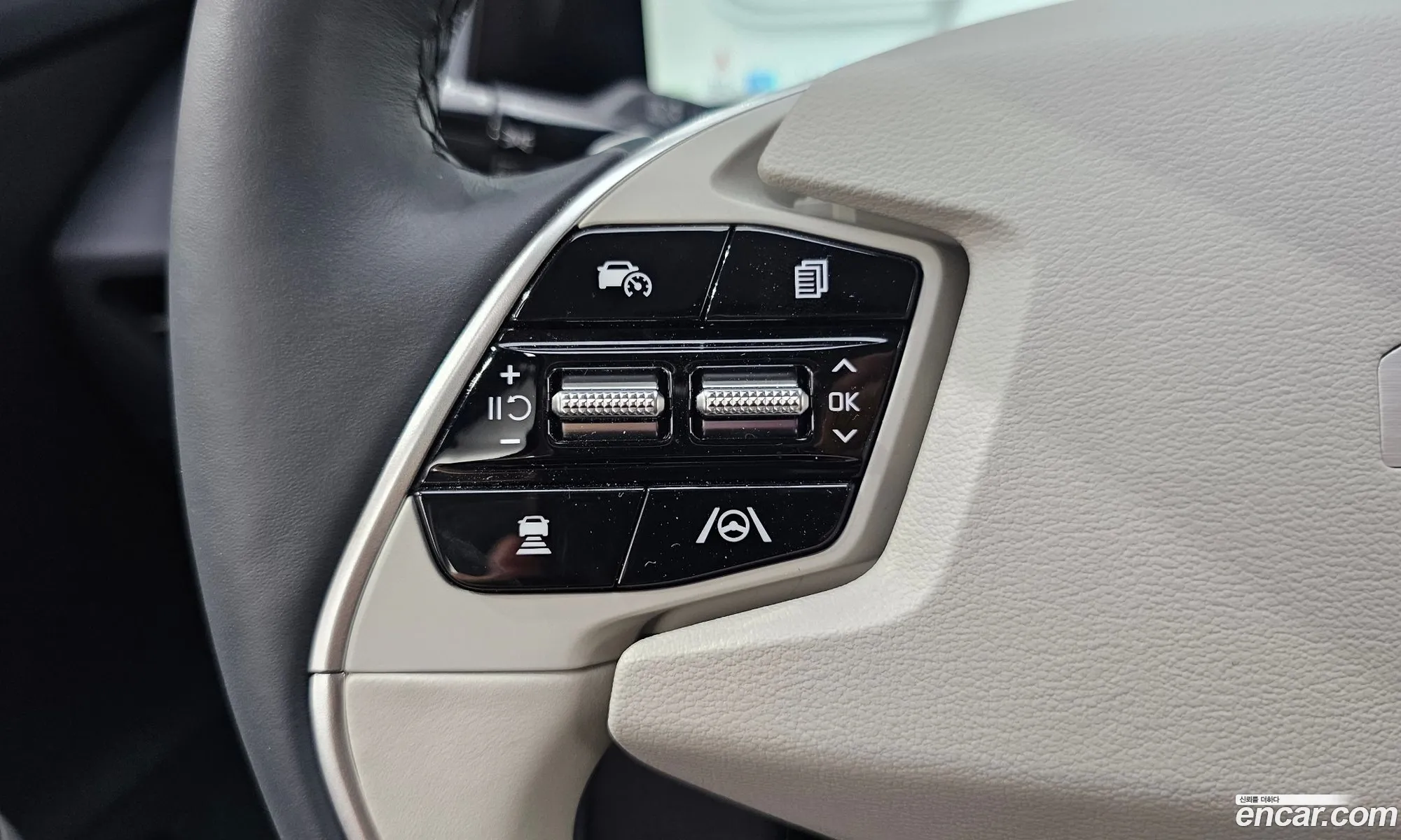 Kia EV6 2022 KNAC281AFNA076430 — 7