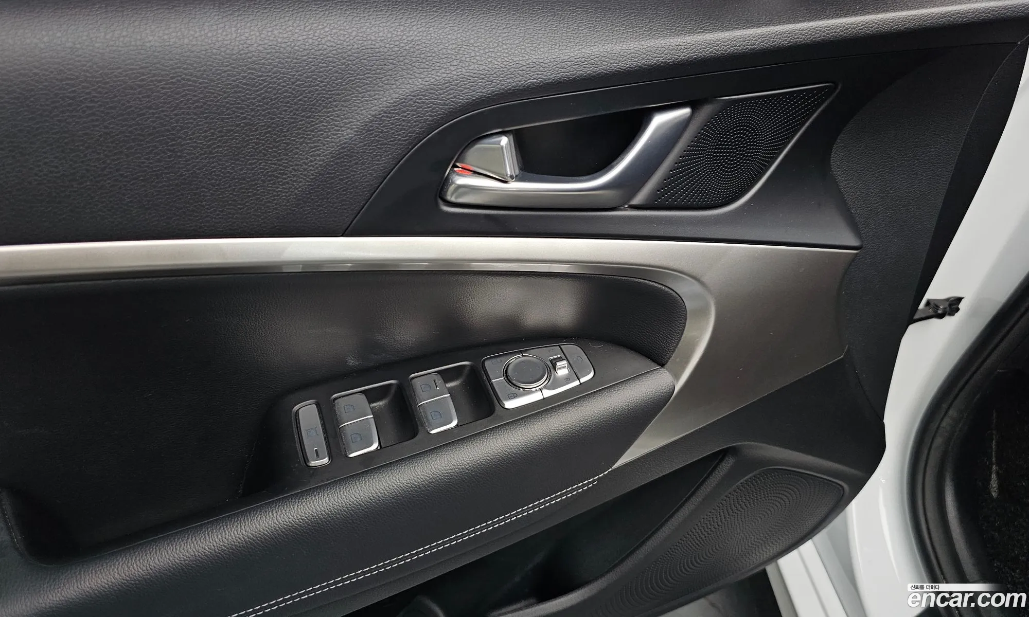 Genesis G70 2021 KMTG341ABMU094104 — 14