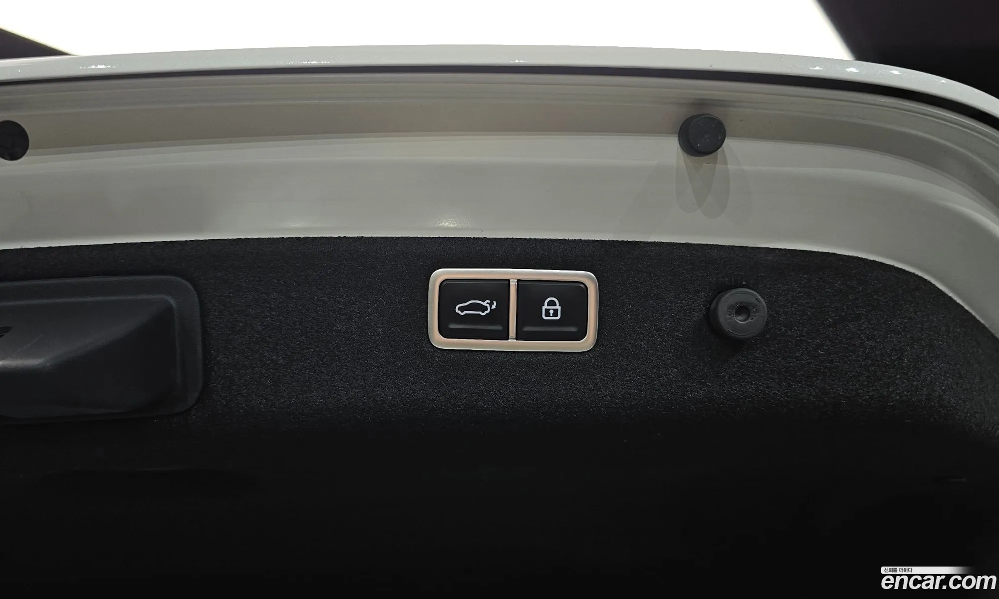 Genesis G70 2021 KMTG341ABMU094104 — 38