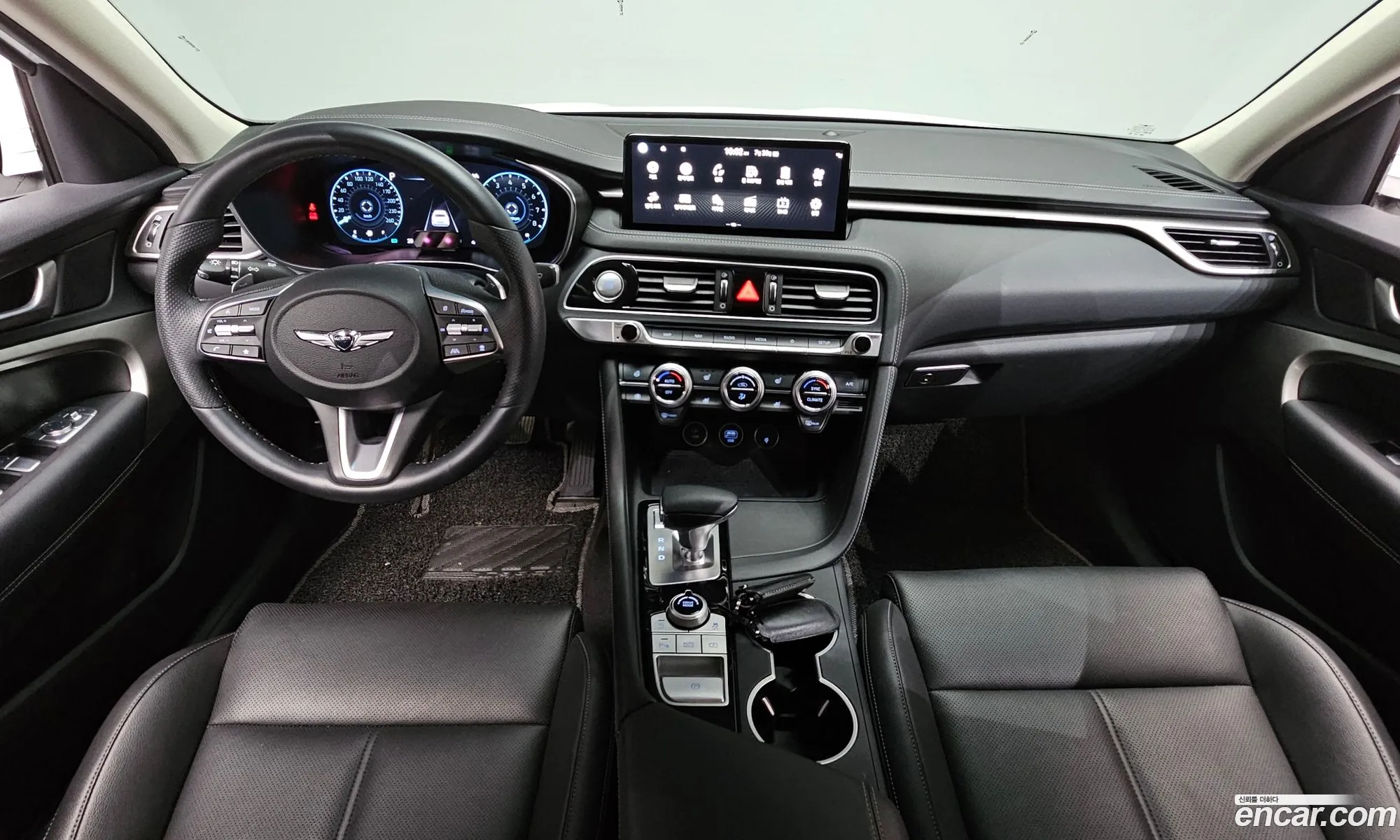 Genesis G70 2021 KMTG341ABMU094104 — 2