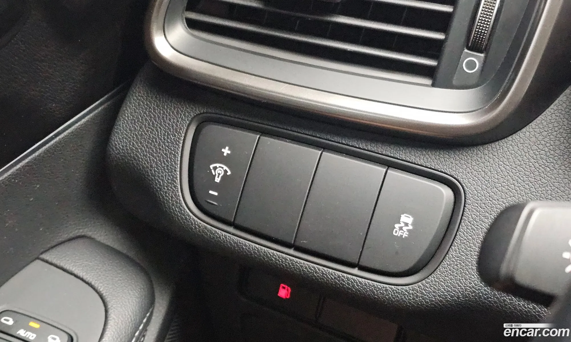 Kia Sorento 2017 KNAPG81BBJA418908 — 3