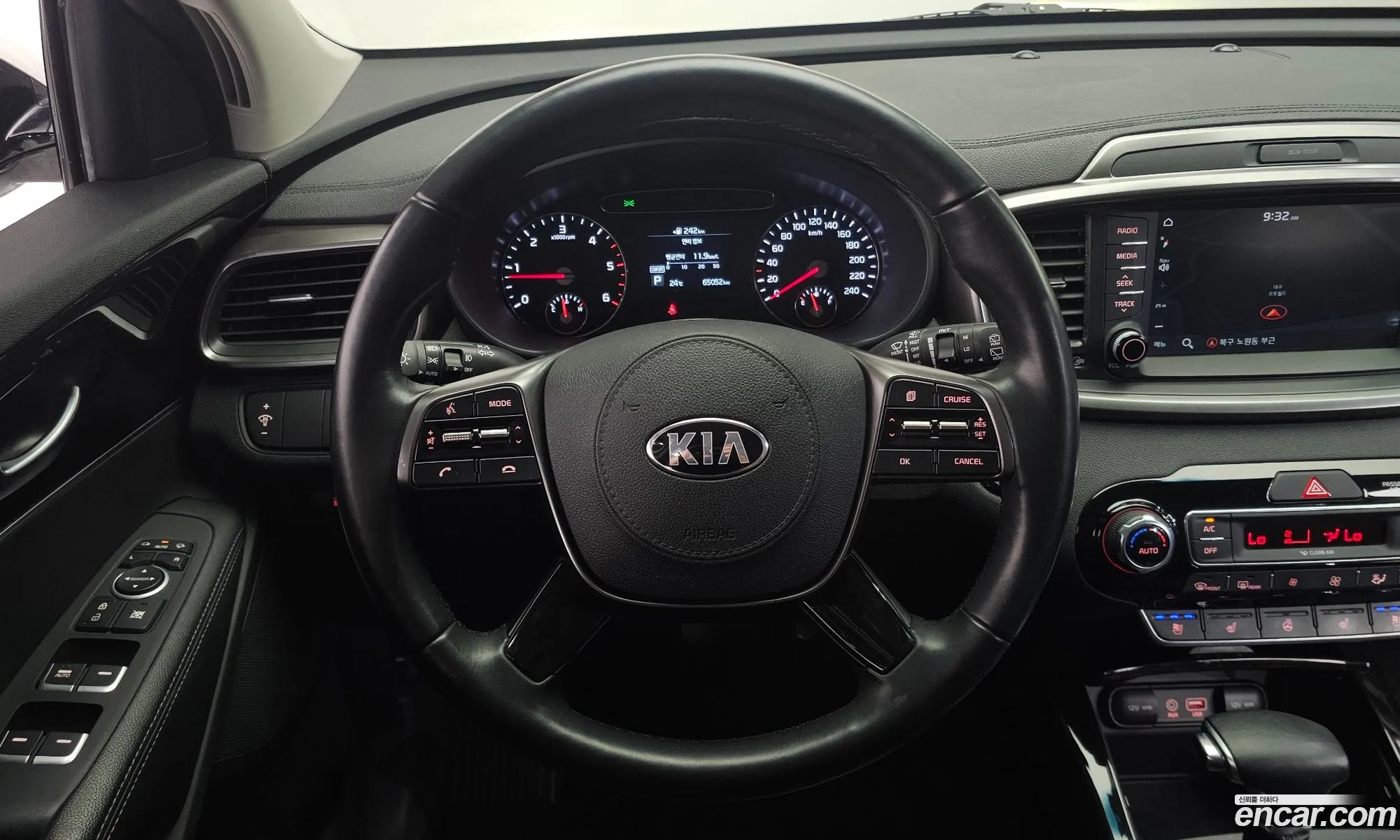 Kia Sorento 2017 KNAPG81BBJA418908 — 9