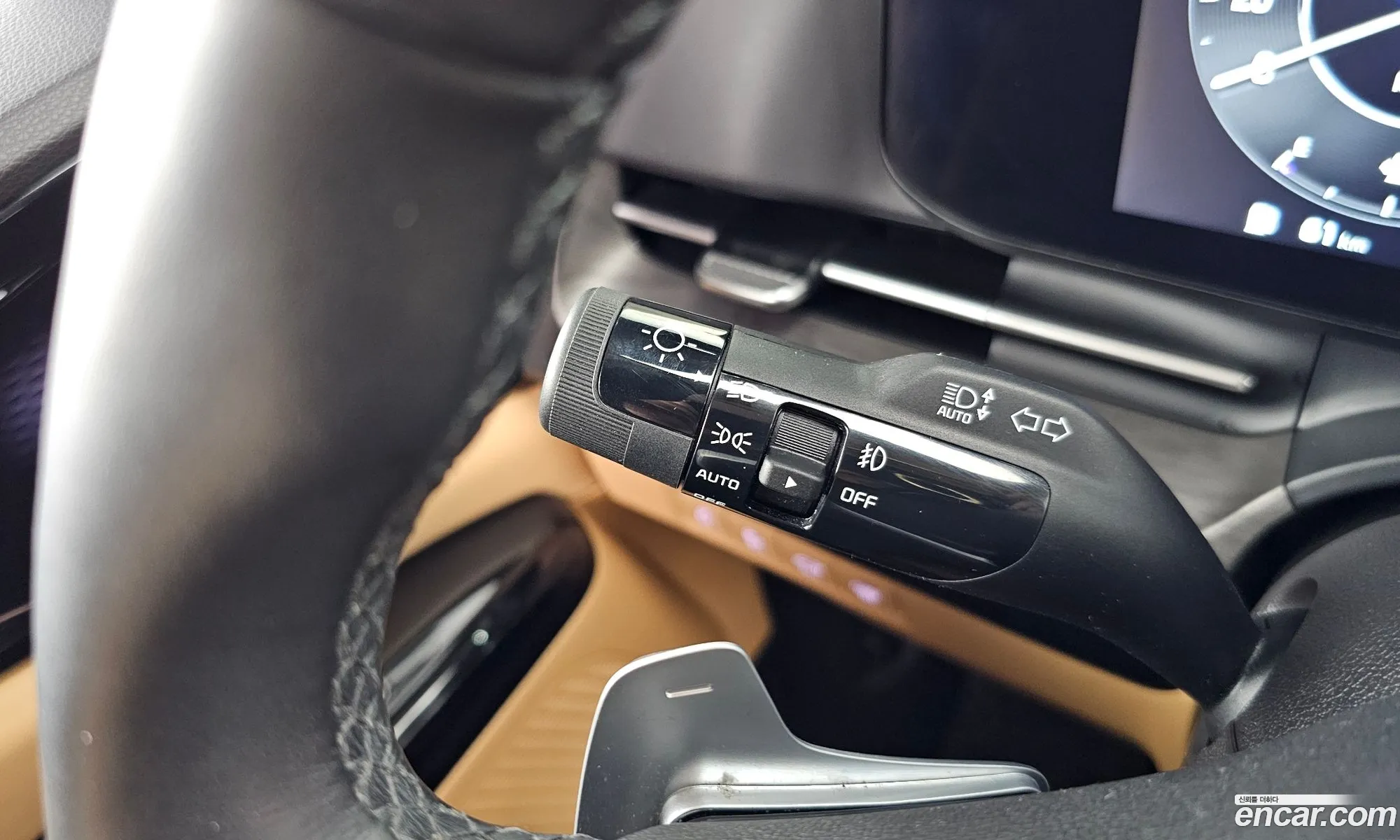 Kia Carnival 2023 KNANE81BBPS353058 — 14