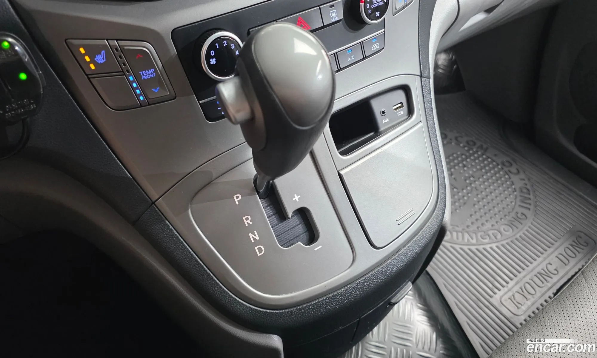 Hyundai Grand Starex 2015 — 2