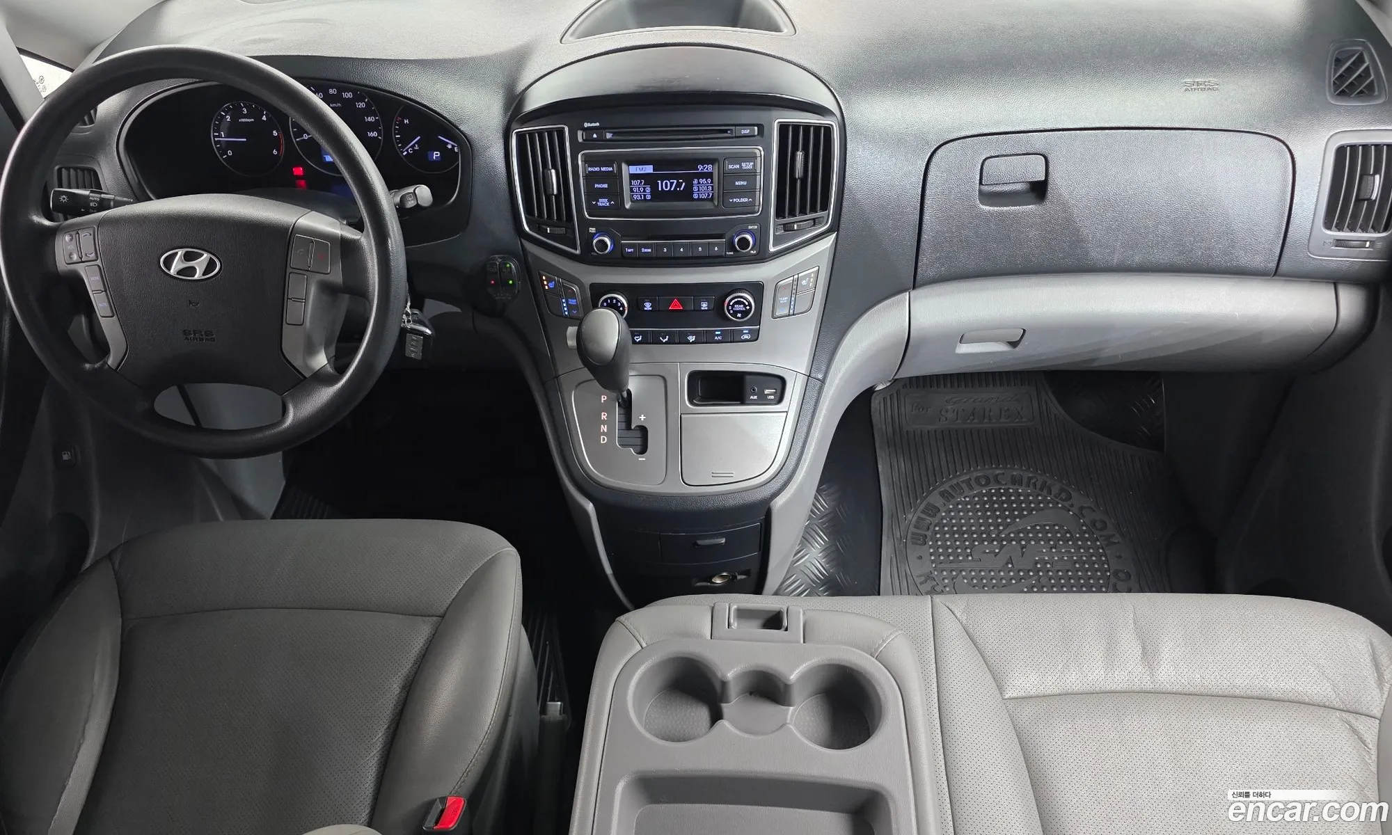 Hyundai Grand Starex 2015 — 16