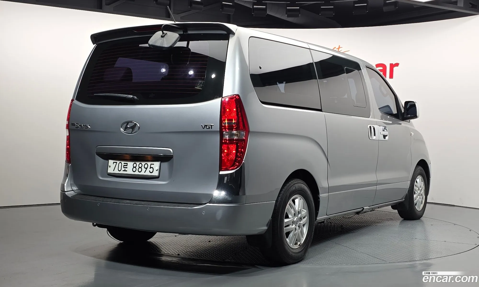Hyundai Grand Starex 2015 — 12