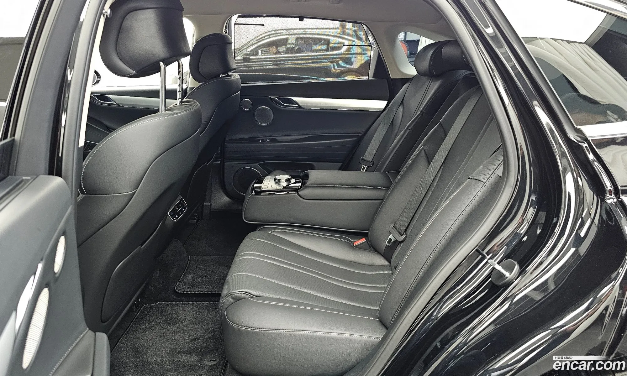 Genesis Electrified G80 2023 — 8