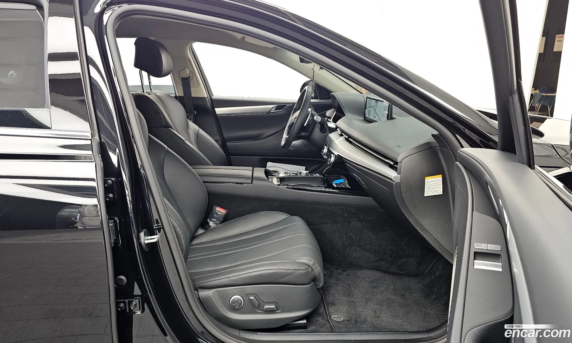 Genesis Electrified G80 2023 — 7