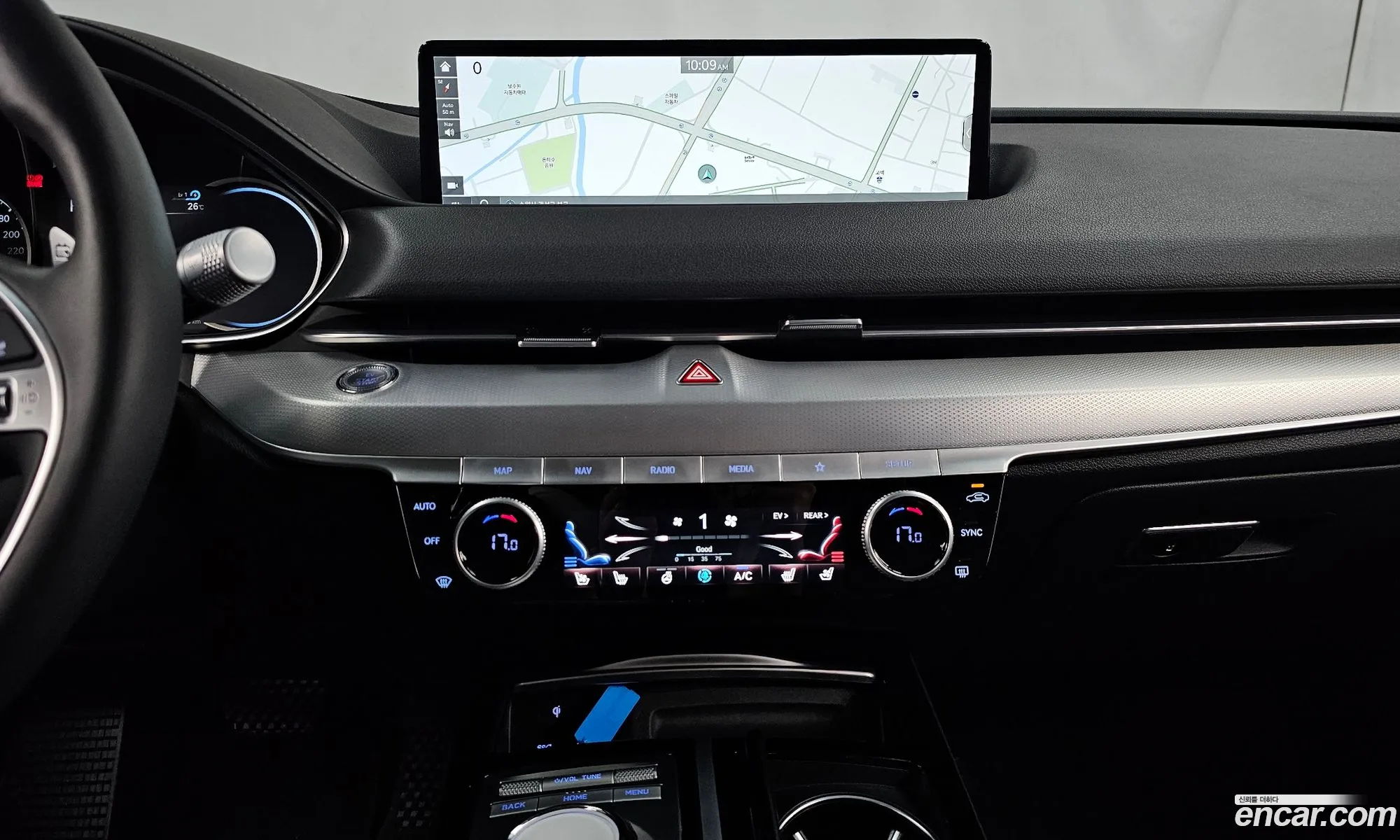 Genesis Electrified G80 2023 — 24