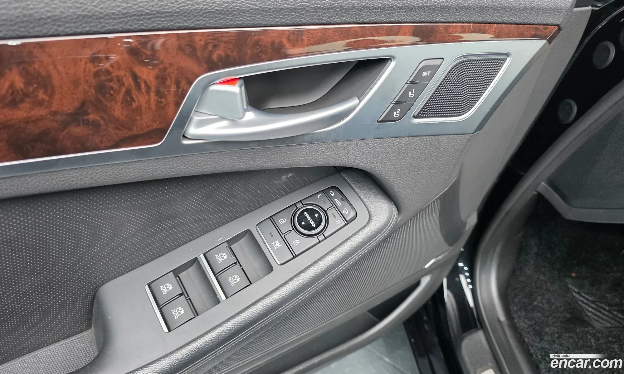 Hyundai Genesis DH