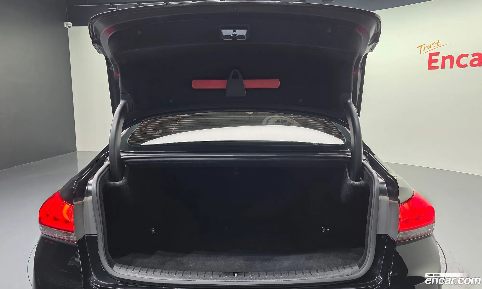 Hyundai Genesis DH