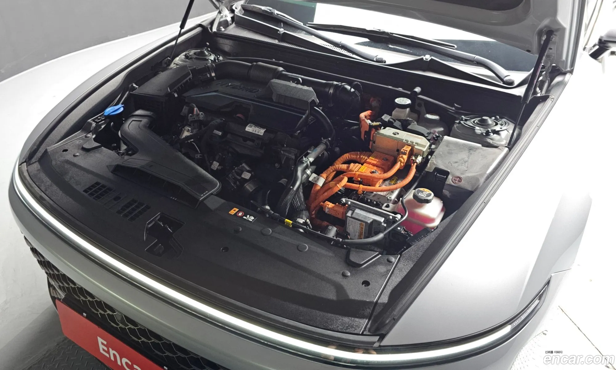 Hyundai Grandeur Hybrid 2023 — 13