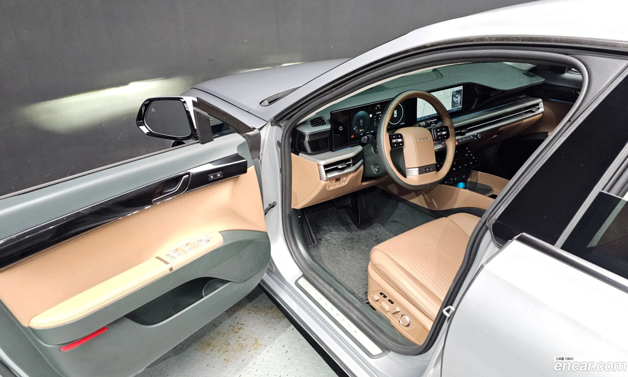 Hyundai Grandeur Hybrid 2023 — 3