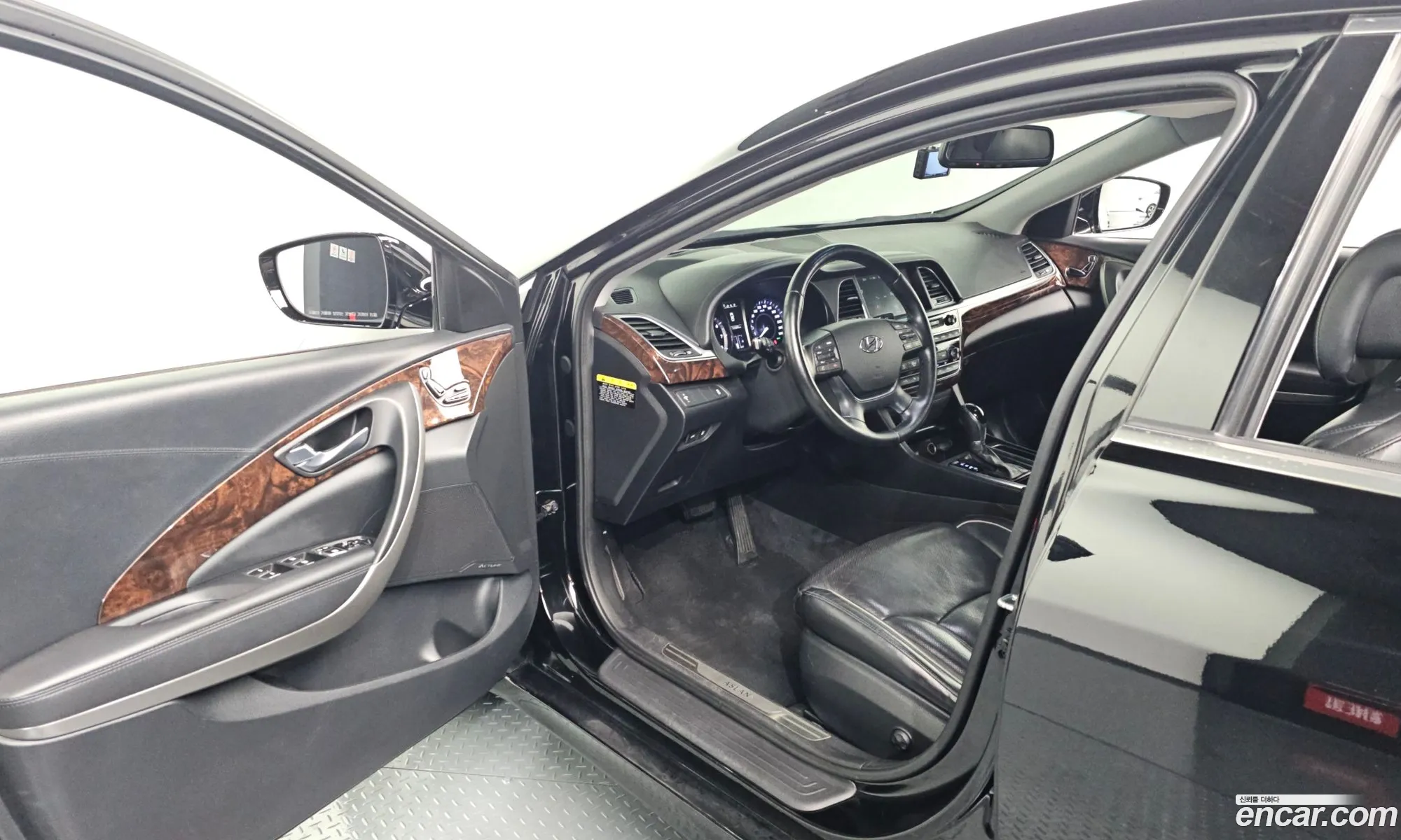 Hyundai Aslan 2014 KMHFM411BFA002022 — 34