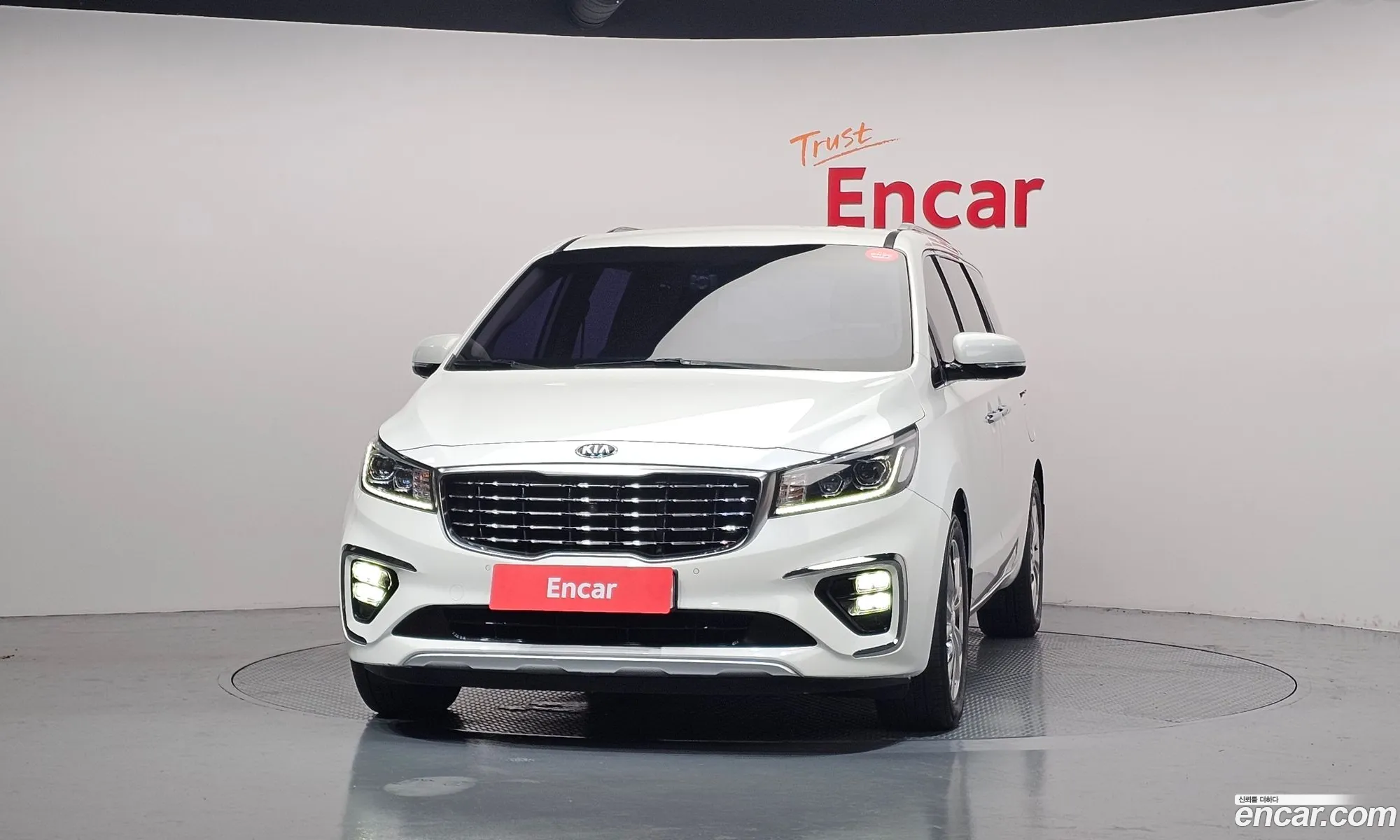 Kia Carnival 2018 KNAME81ABKS459288 — 13