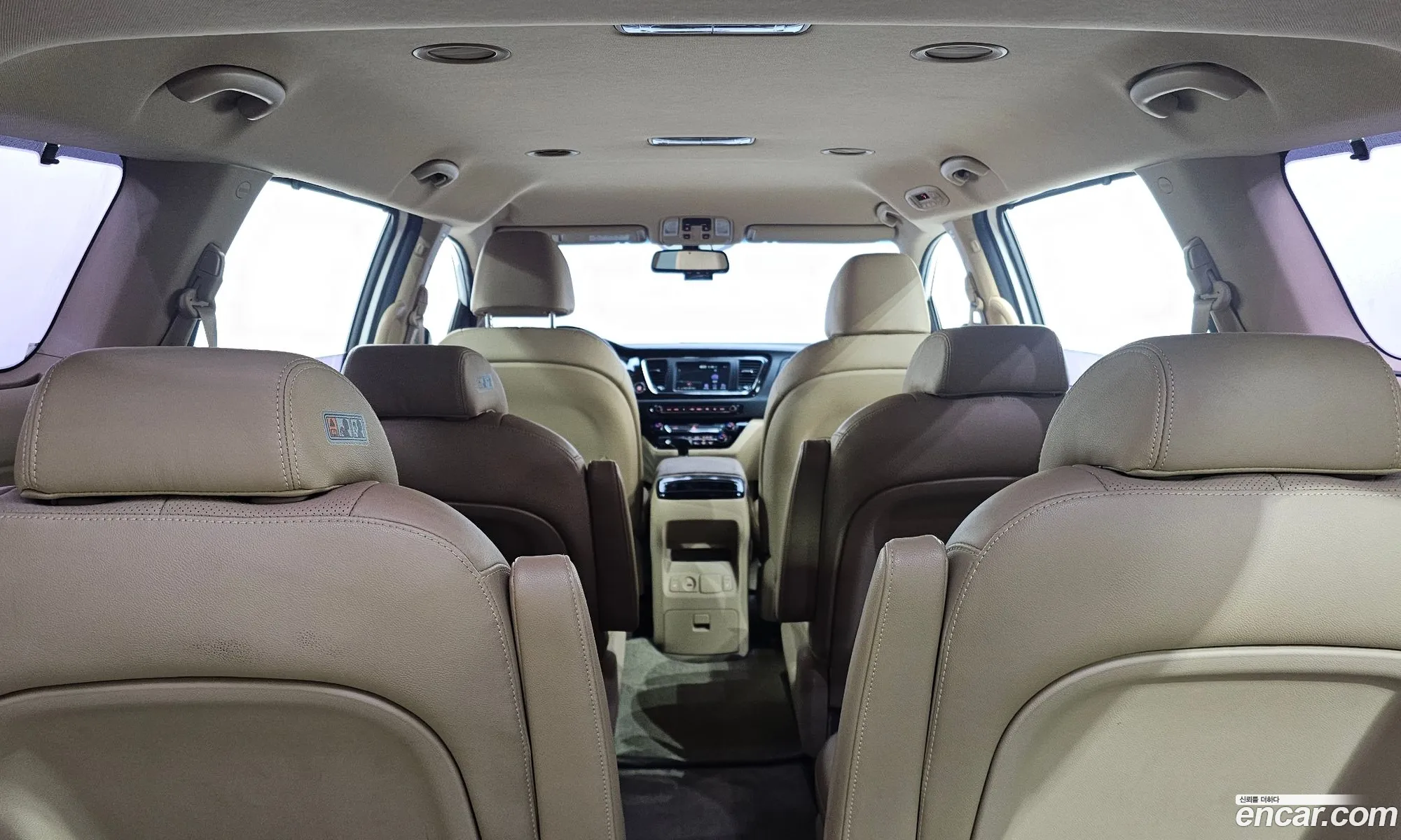 Kia Carnival 2018 KNAME81ABKS459288 — 23