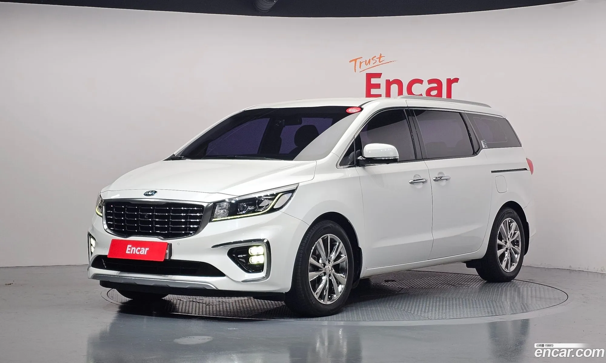 Kia Carnival 2018 KNAME81ABKS459288 — 25
