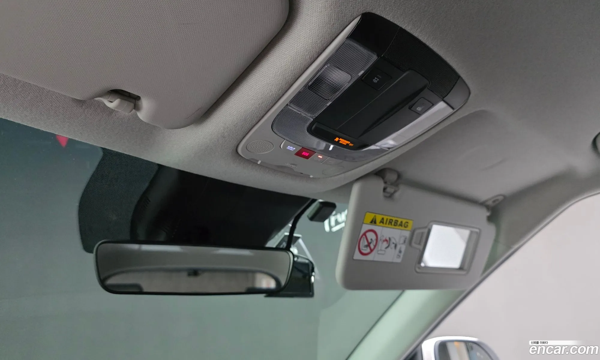 Kia Seltos 2023 KNAEU81AERK552819 — 8