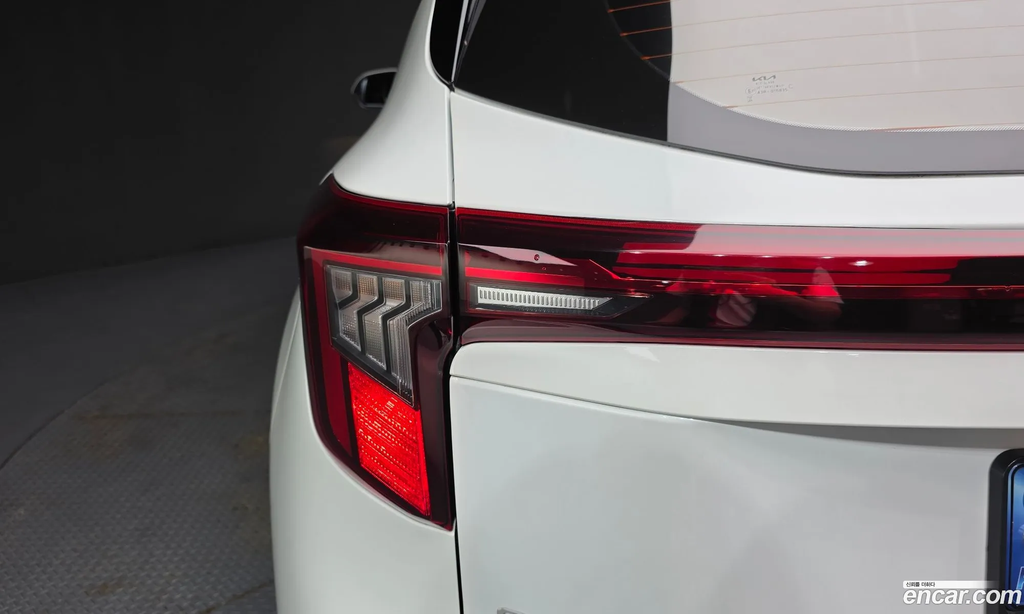 Kia Seltos 2023 KNAEU81AERK552819 — 24